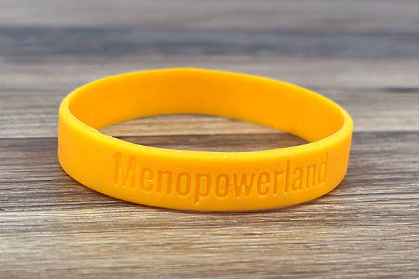 siliconen armbandjes met diepliggende druk (debossed)